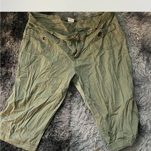 Women’s Olive Green Capris Pants